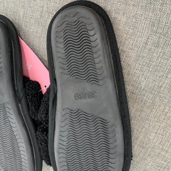 New! Docosy Fuzzy Slippers Black Comfy Crisscross House Shoes Memory Foam 38/39 - Picture 5 of 7